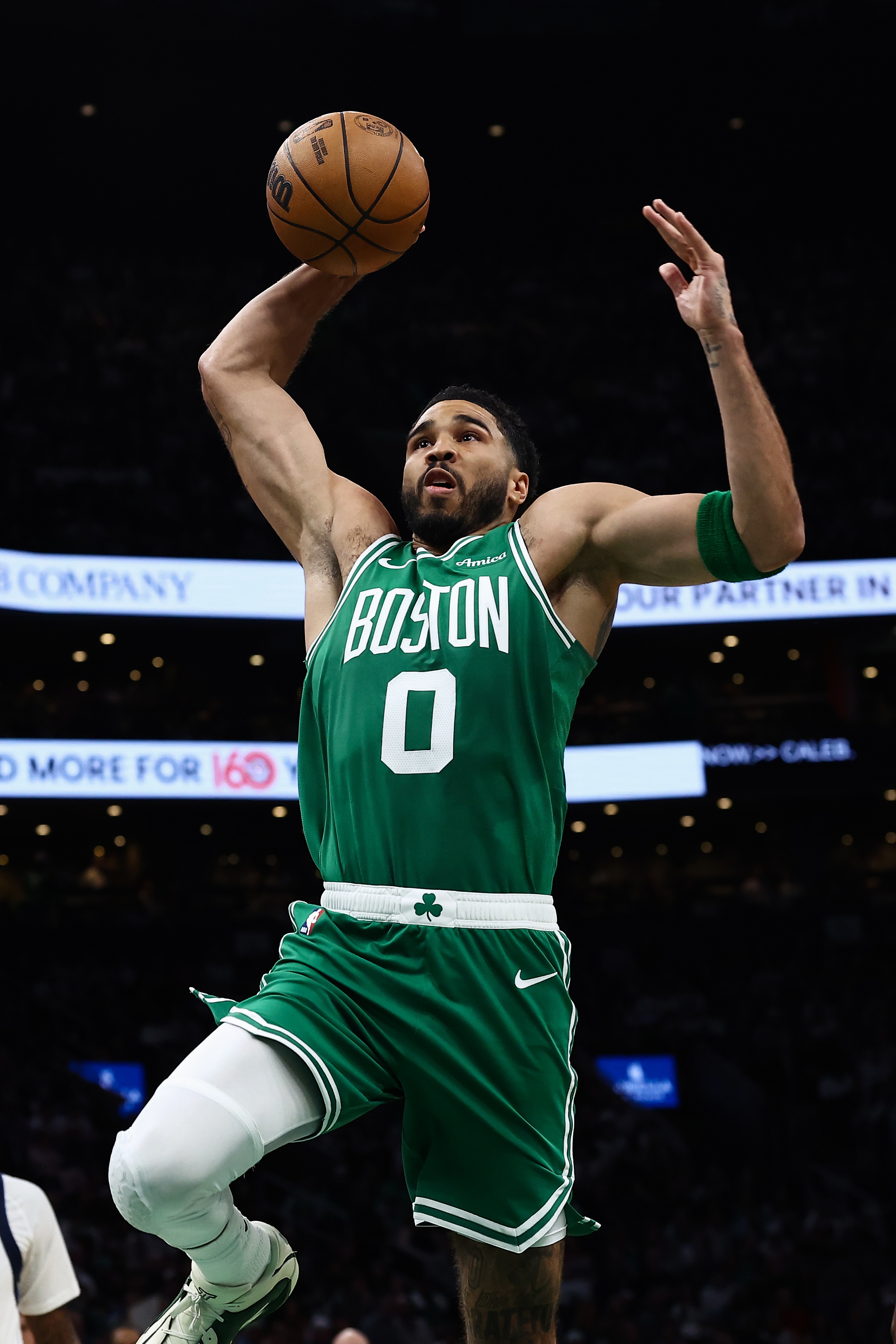 开云体育-塔图姆：我知道本周出场时间会增加一些 这是循序渐进的过程